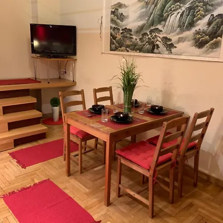 Art 6 Apartman *